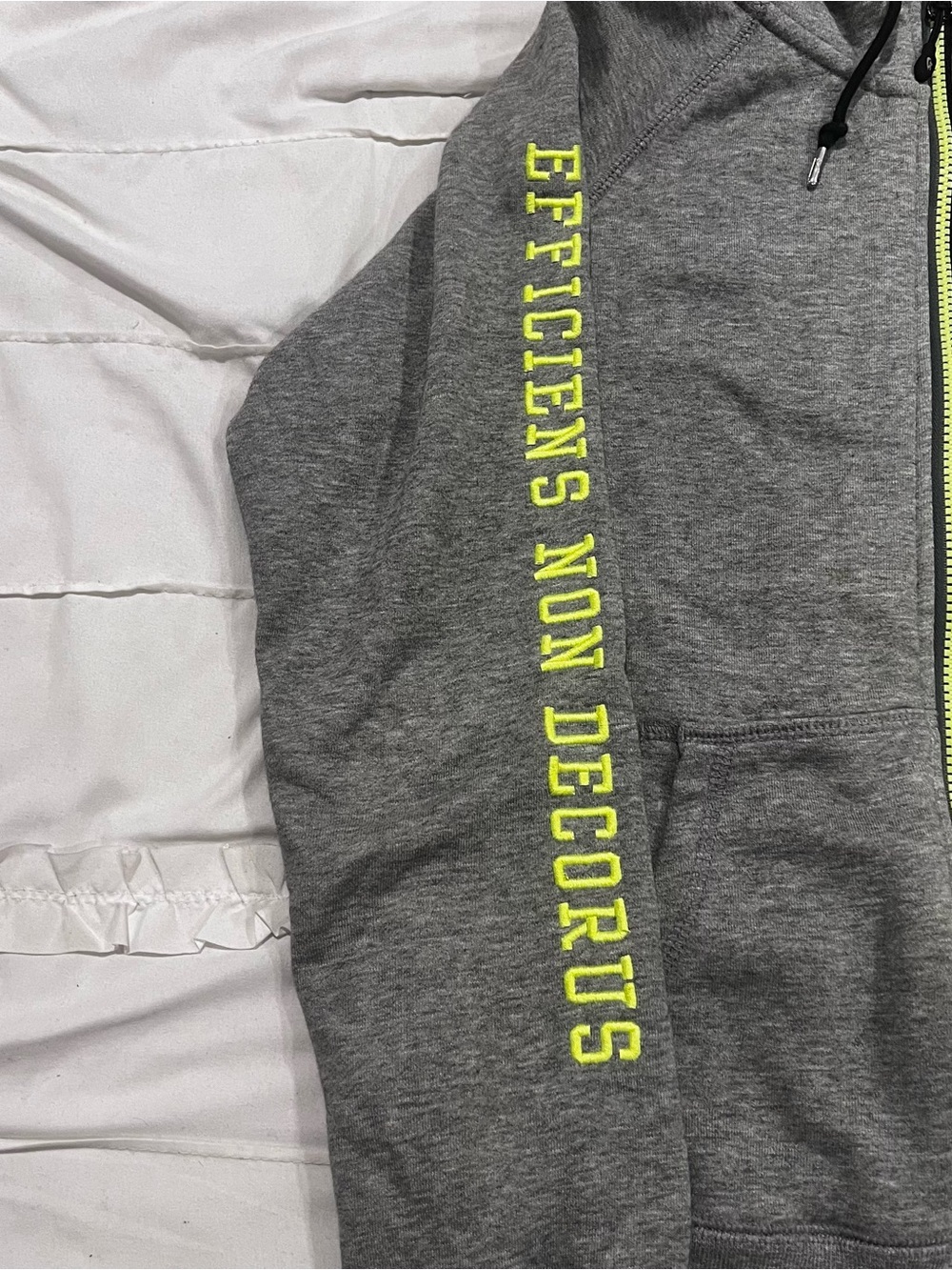 Nike Gray Hoodie with Neon Yellow-Green Zip - Picture 4 of 7